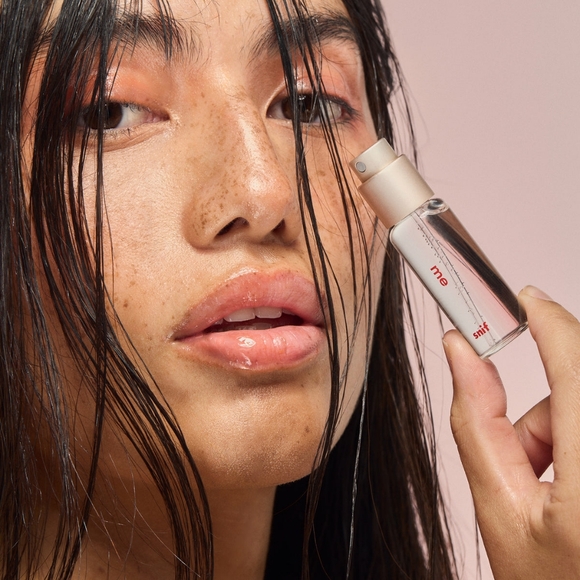 🧑🎄Stocking Idea🧑🎄BNIB SNIF 0.3 OZ ME EDT Travel Purse Spray!!$25Retail!! - Picture 8 of 9